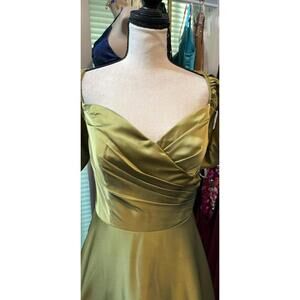 Sz 14 olive green gown